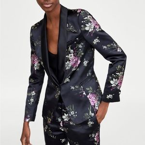 Zara Basic Embroidered Blazer